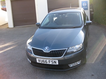 Used Skoda Rapid Spaceback 2016 for sale - 79111079: Photo