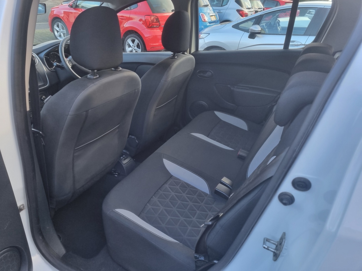 Used Dacia Sandero Stepway 2016 for sale - 76896828: Photo 13