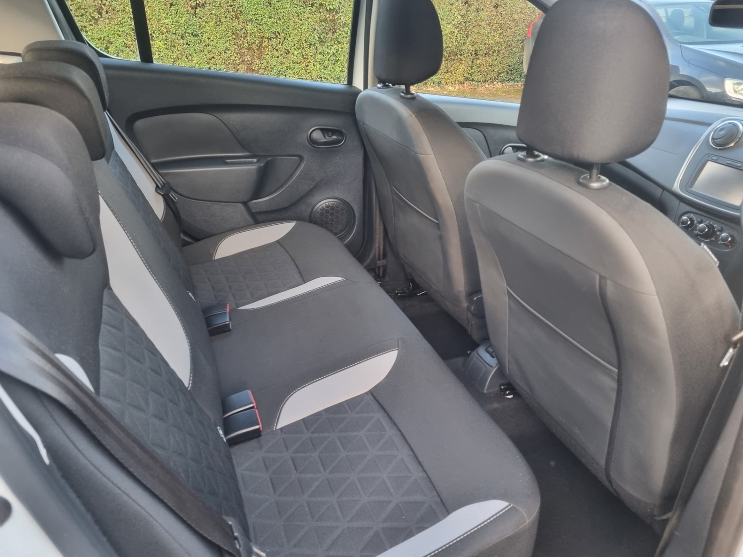 Used Dacia Sandero Stepway 2016 for sale - 76896828: Photo 15