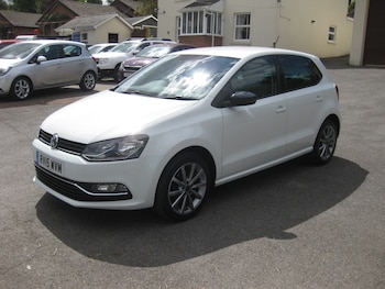 Used Volkswagen Polo 2015 for sale - 75503877: Photo