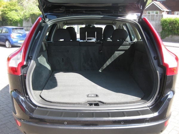 Used Volvo XC60 2010 for sale - 74559216: Photo 9
