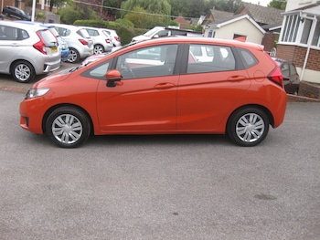 Used Honda Jazz 2015 for sale - 76107452: Photo