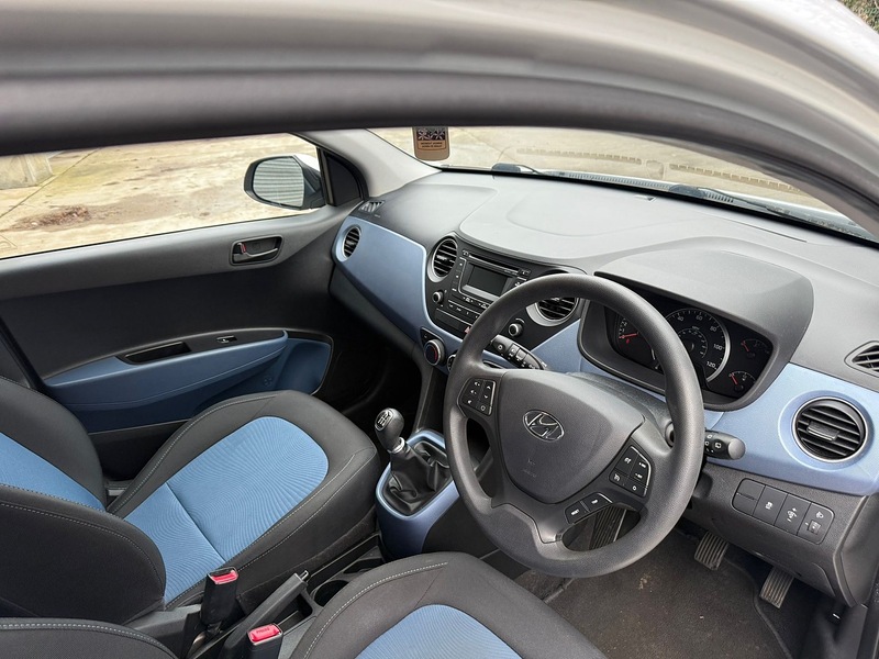 Used Hyundai i10 2014 for sale - 76946780: Photo 16