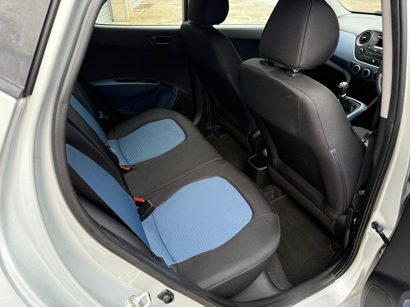 Used Hyundai i10 2014 for sale - 76946780: Photo 18