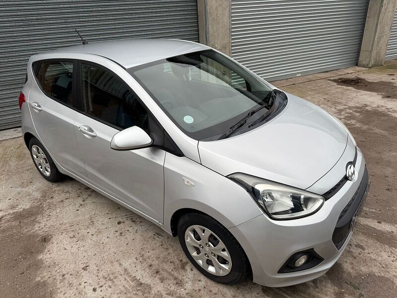 Used Hyundai i10 2014 for sale - 76946780: Photo 3