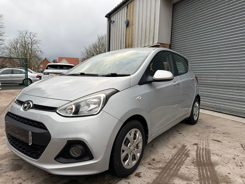 Used Hyundai i10 2014 for sale - 76946780: Photo 8
