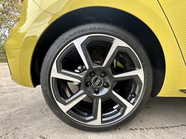 Used Audi A1 2020 for sale - 76232360: Photo 16