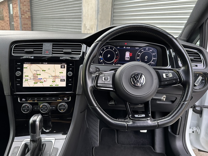 Used Volkswagen Golf 2018 for sale - 76197284: Photo 10