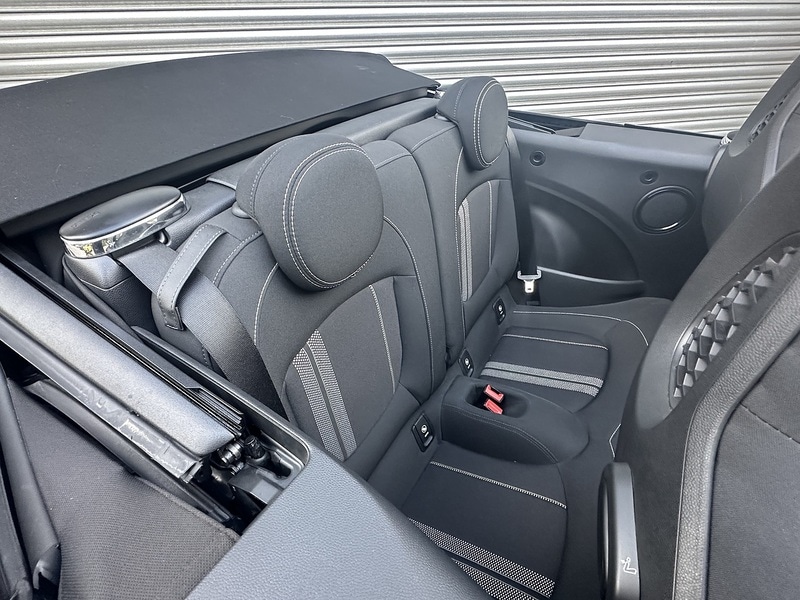 Used MINI Convertible 2019 for sale - 76232367: Photo 7