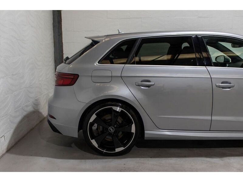 Used Audi RS3 2018 for sale - 75823675: Photo 33