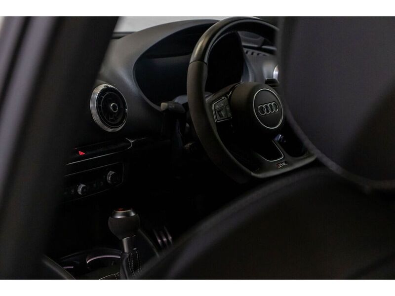 Used Audi RS3 2018 for sale - 75823675: Photo 9