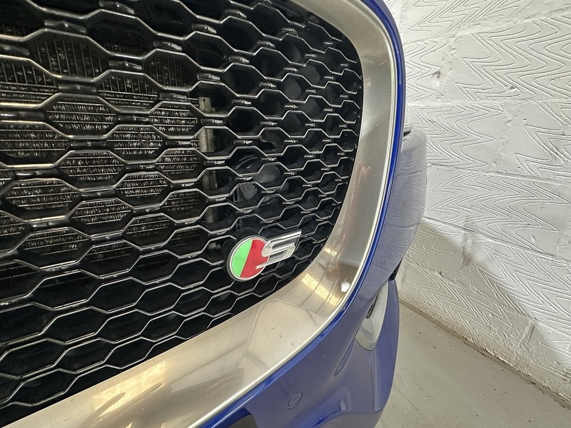 Used Jaguar F-Pace 2016 for sale - 76536286: Photo 16