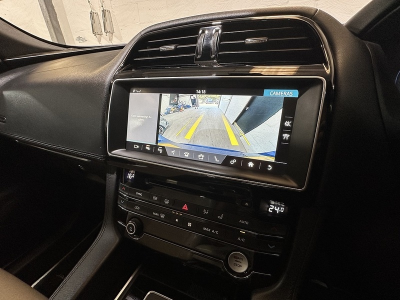 Used Jaguar F-Pace 2016 for sale - 76536286: Photo 18