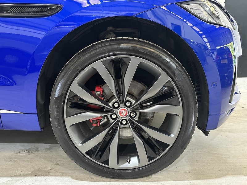 Used Jaguar F-Pace 2016 for sale - 76536286: Photo 4