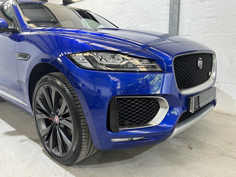 Used Jaguar F-Pace 2016 for sale - 76536286: Photo 6