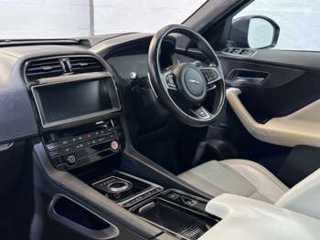 Used Jaguar F-Pace 2016 for sale - 74606430: Photo