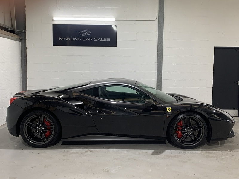 Used Ferrari 488 2016 for sale - 76256847: Photo 33