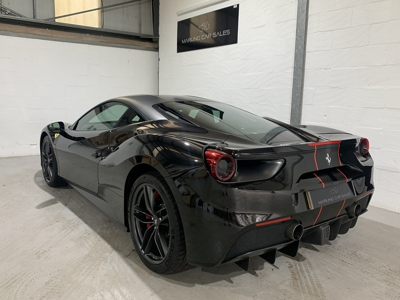 Used Ferrari 488 2016 for sale - 76256847: Photo 4
