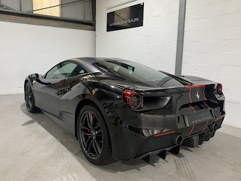 Used Ferrari 488 2016 for sale - 76256847: Photo 4