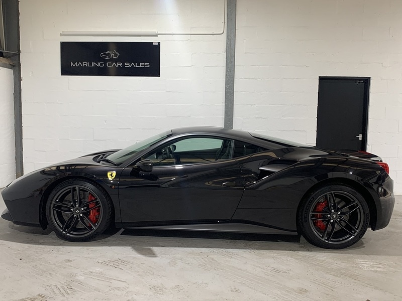 Used Ferrari 488 2016 for sale - 76256847: Photo 6