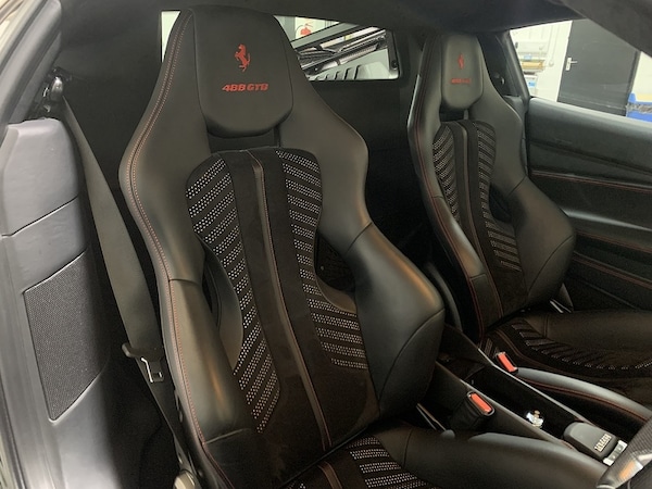 Used Ferrari 488 2016 for sale - 76256847: Photo 9