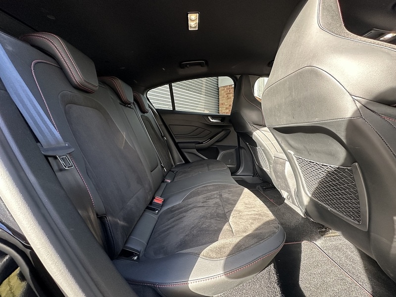 Used Ford Focus 2023 for sale - 76236292: Photo 11