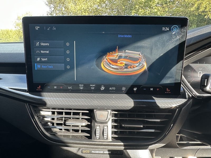 Used Ford Focus 2023 for sale - 76236292: Photo 17