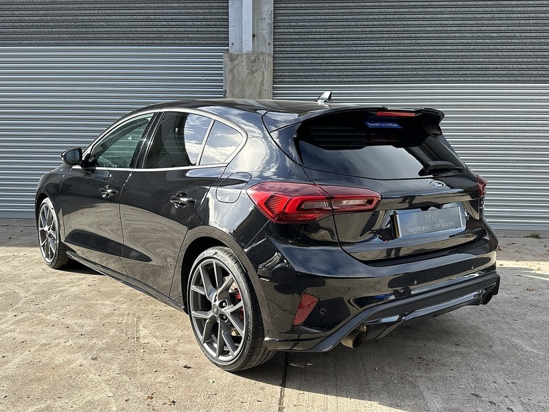 Used Ford Focus 2023 for sale - 76236292: Photo 2