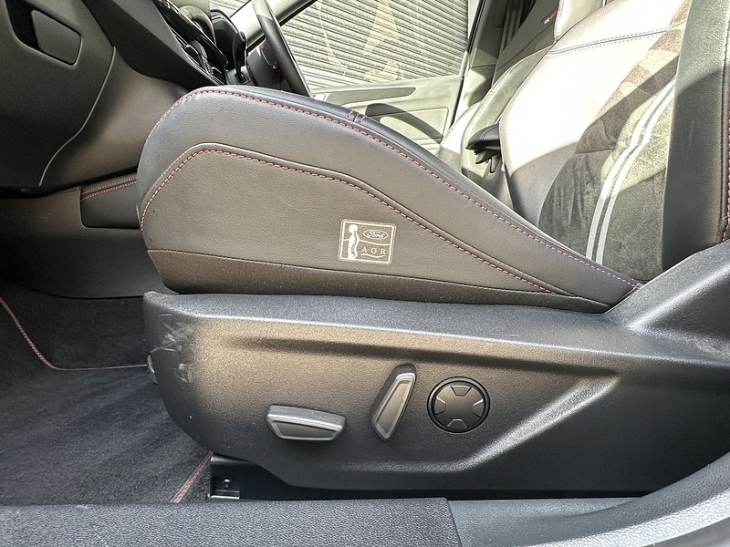 Used Ford Focus 2023 for sale - 76236292: Photo 7