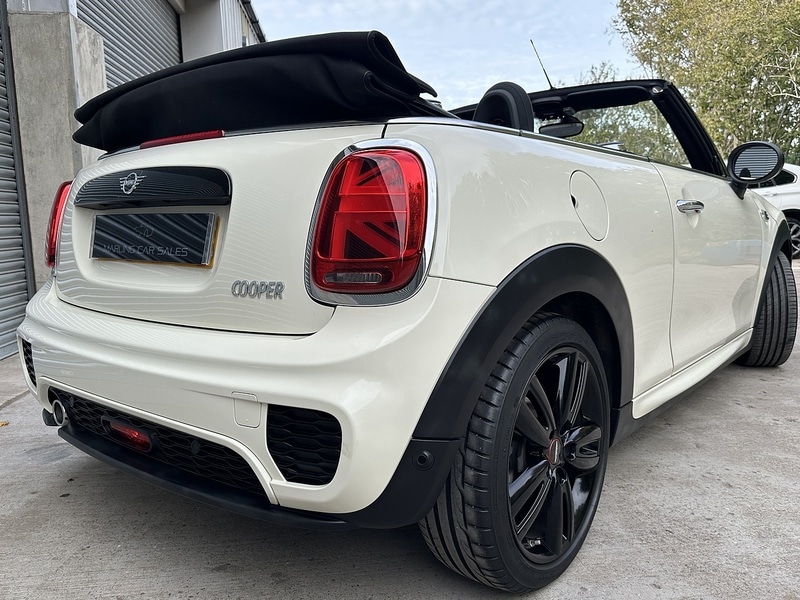 Used MINI Convertible 2019 for sale - 76197289: Photo 20