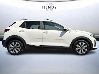 Used Kia Stonic 2023 for sale - 79267283: Photo