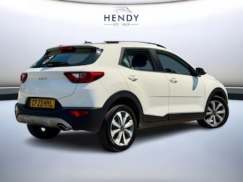Used Kia Stonic 2023 for sale - 79267283: Photo