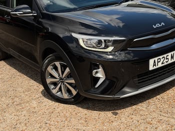 Used Kia Stonic 2025 for sale - 79347534: Photo