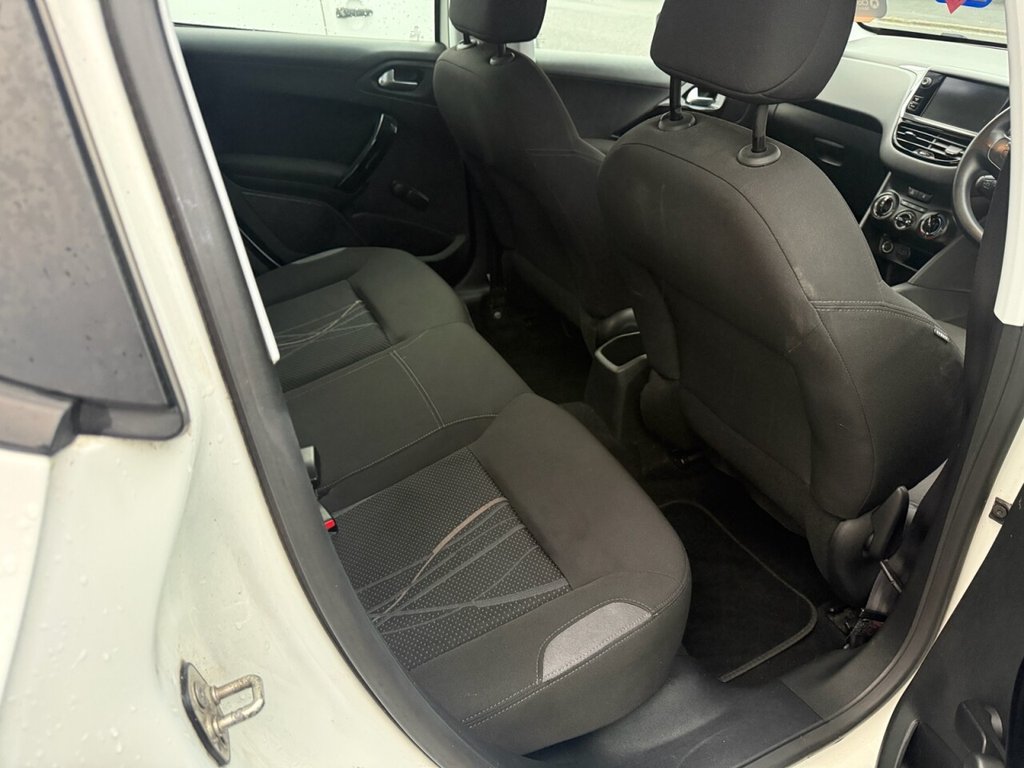 Used Peugeot 208 2012 for sale - 77014191: Photo 13