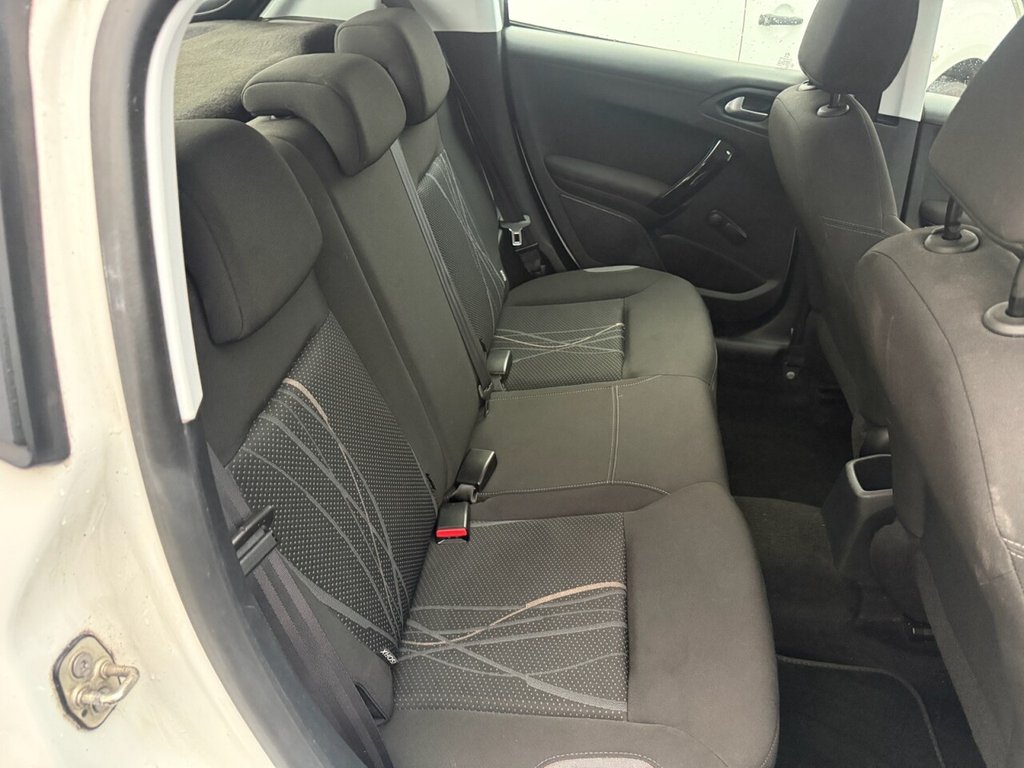 Used Peugeot 208 2012 for sale - 77014191: Photo 14