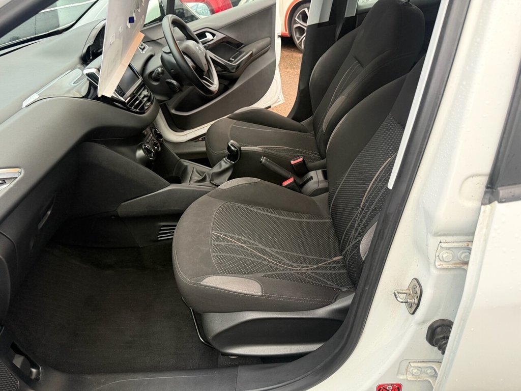 Used Peugeot 208 2012 for sale - 77014191: Photo 19