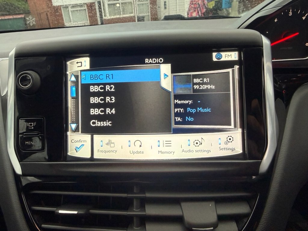 Used Peugeot 208 2012 for sale - 77014191: Photo 20