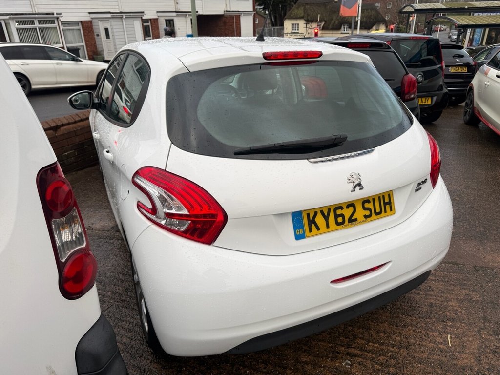 Used Peugeot 208 2012 for sale - 77014191: Photo 3