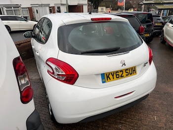 Used Peugeot 208 2012 for sale - 77014191: Photo