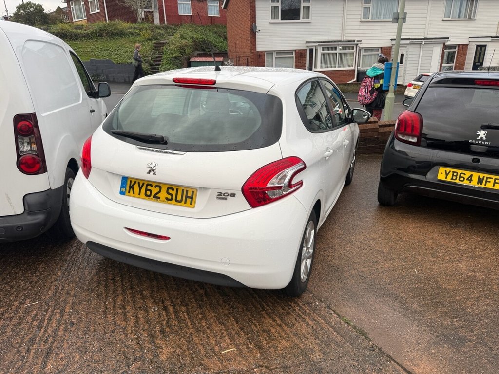 Used Peugeot 208 2012 for sale - 77014191: Photo 6