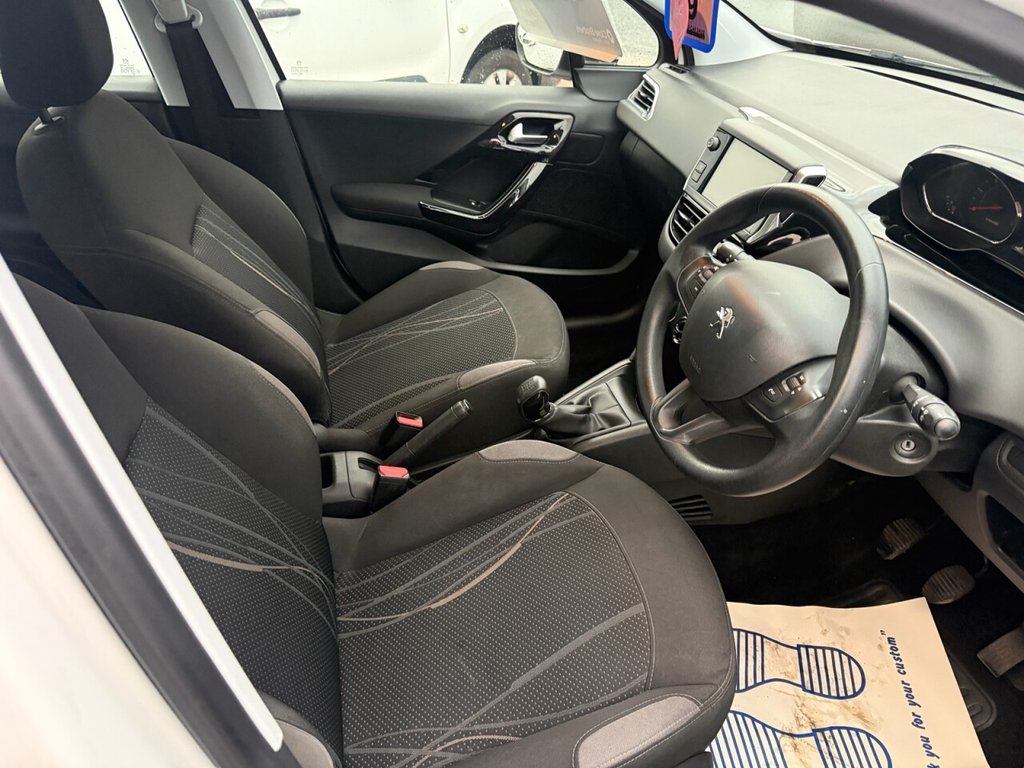 Used Peugeot 208 2012 for sale - 77014191: Photo 8