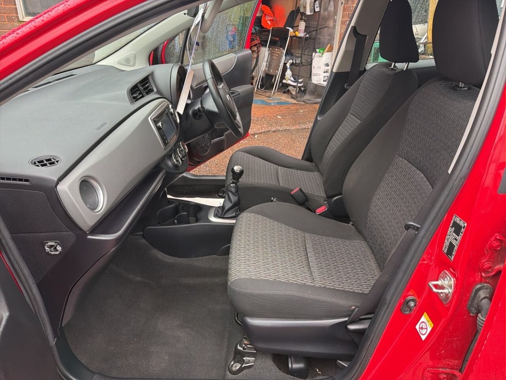 Used Toyota Yaris 2013 for sale - 77313399: Photo 16