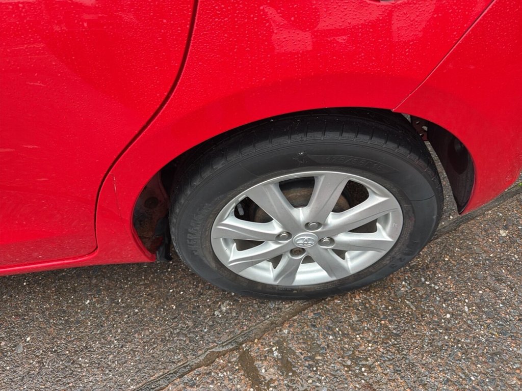 Used Toyota Yaris 2013 for sale - 77313399: Photo 17