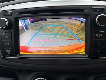 Used Toyota Yaris 2013 for sale - 77313399: Photo