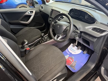 Used Peugeot 2008 2016 for sale - 78463496: Photo