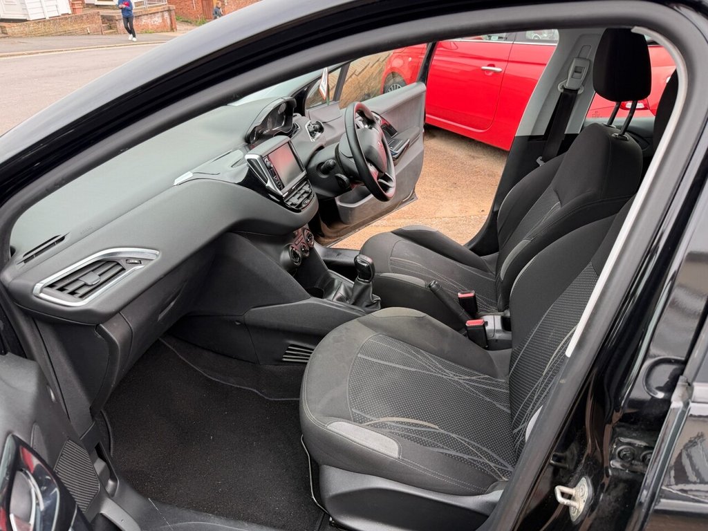 Used Peugeot 208 2013 for sale - 77666652: Photo 15