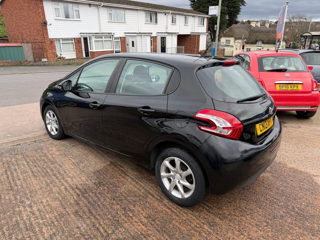 Used Peugeot 208 2013 for sale - 77666652: Photo 5