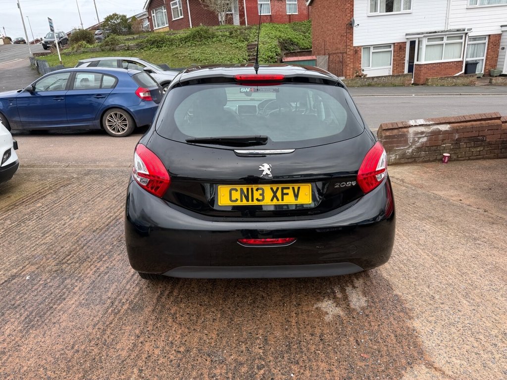 Used Peugeot 208 2013 for sale - 77666652: Photo 7