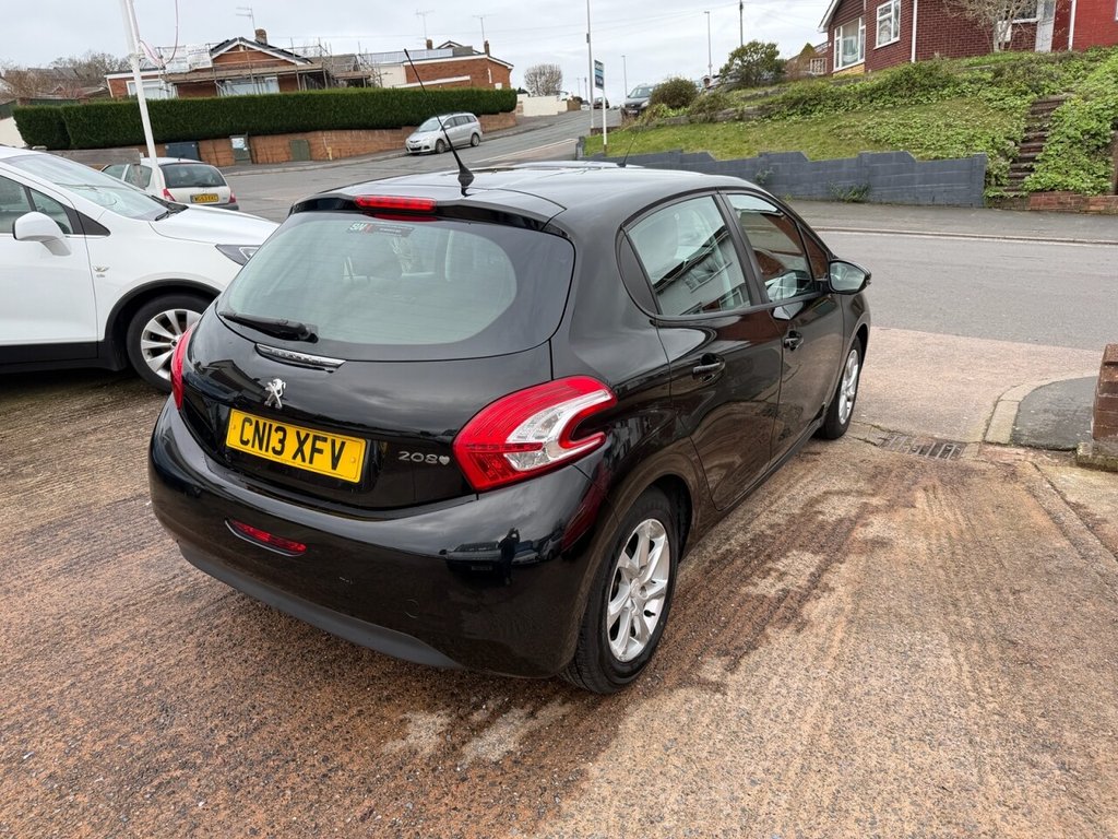 Used Peugeot 208 2013 for sale - 77666652: Photo 8