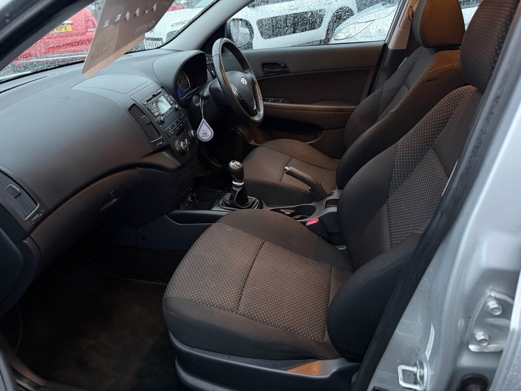 Used Hyundai i30 2011 for sale - 77534572: Photo 12